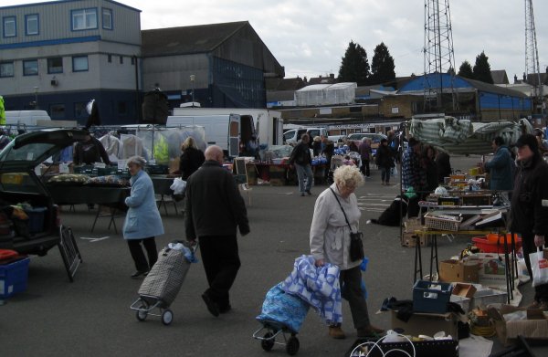 Roots Hall Market Photo 3