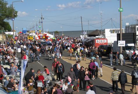 Crowds on Western Esplanade